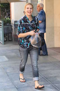 Rhea Seehorn feet photo thumbnail