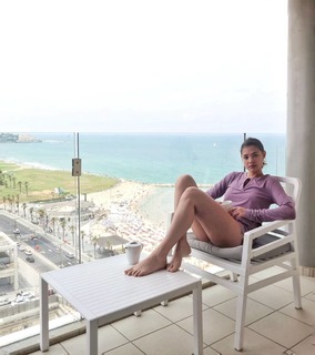 Rhian Ramos feet photo 11