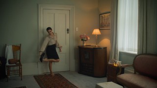 Rhiannon Fish feet photo thumbnail