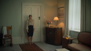 Rhiannon Fish feet photo thumbnail