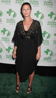 Rhona Mitra feet photo thumbnail