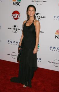 Rhona Mitra feet photo thumbnail