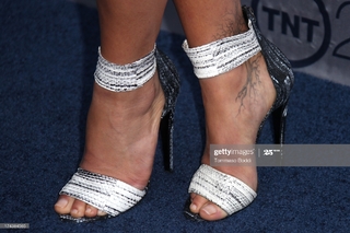 Rhona Mitra feet photo thumbnail