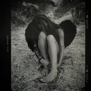 Rhona Mitra feet photo thumbnail