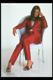 Rhona Mitra feet photo thumbnail