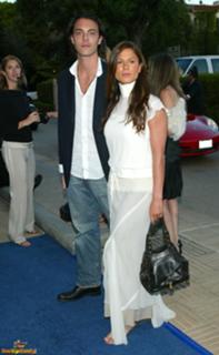 Rhona Mitra feet photo thumbnail