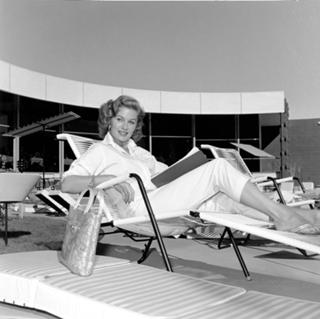 Rhonda Fleming feet photo 18