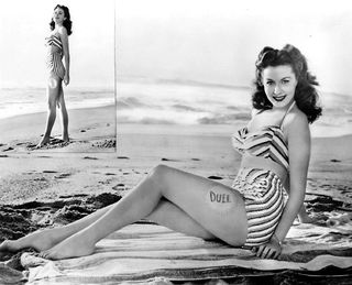 Rhonda Fleming feet photo 19