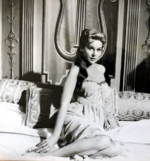 Rhonda Fleming feet photo 18