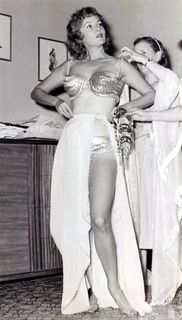 Rhonda Fleming feet photo 14