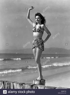 Rhonda Fleming feet photo 1