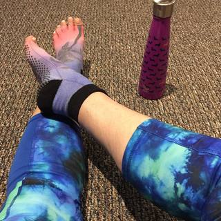 Rhonda Shear feet photo thumbnail