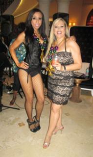 Rhonda Shear feet photo thumbnail