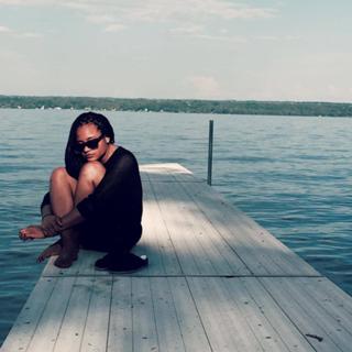 Rhyon Nicole Brown feet photo 8
