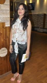 Richa Chadha feet photo thumbnail