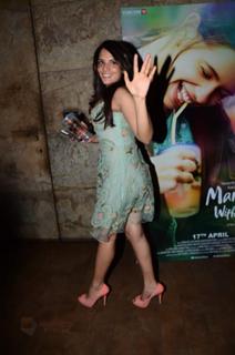 Richa Chadha feet photo thumbnail