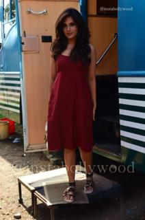 Richa Chadha feet photo thumbnail