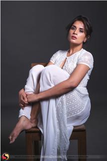 Richa Chadha feet photo thumbnail