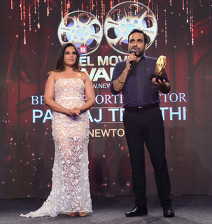 Richa Chadha feet photo thumbnail