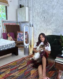 Richa Chadha feet photo thumbnail