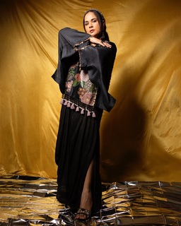 Richa Chadha feet photo thumbnail