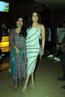 Richa Chadha feet photo thumbnail