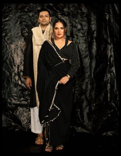 Richa Chadha feet photo 11