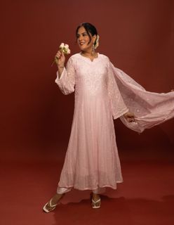 Richa Chadha feet photo 10