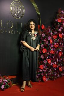 Richa Chadha feet photo 7