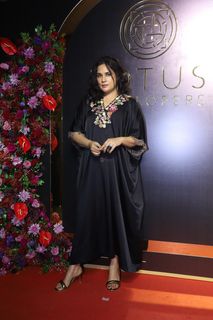 Richa Chadha feet photo 4