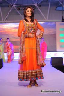 Richa Gangopadhyaya feet photo 8