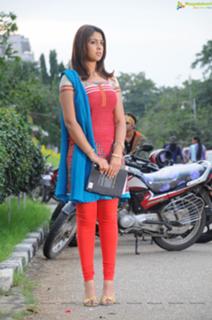 Richa Gangopadhyaya feet photo 2
