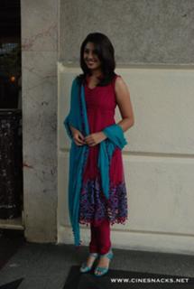 Richa Gangopadhyaya feet photo 17