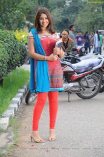 Richa Gangopadhyaya feet photo 15