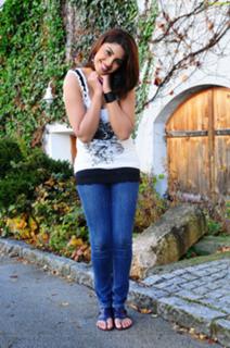 Richa Gangopadhyaya feet photo 9