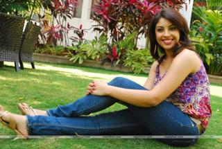 Richa Gangopadhyaya feet photo 4