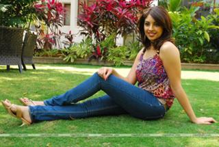 Richa Gangopadhyaya feet photo 2