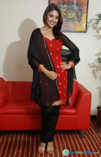 Richa Gangopadhyaya feet photo 14