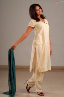 Richa Gangopadhyaya feet photo 1