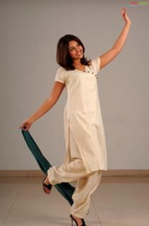 Richa Gangopadhyaya feet photo 20