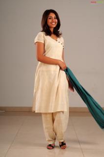 Richa Gangopadhyaya feet photo 17