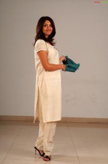 Richa Gangopadhyaya feet photo 15