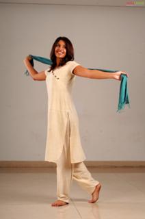 Richa Gangopadhyaya feet photo 10
