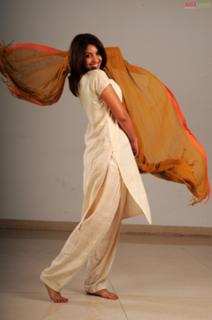 Richa Gangopadhyaya feet photo 20