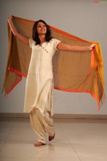 Richa Gangopadhyaya feet photo 15