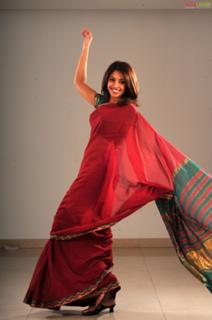 Richa Gangopadhyaya feet photo 1