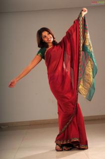 Richa Gangopadhyaya feet photo 16