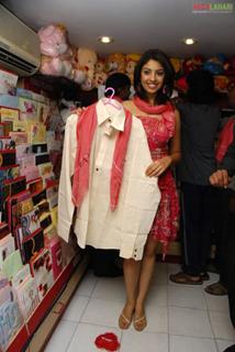 Richa Gangopadhyaya feet photo 7