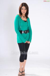 Richa Gangopadhyaya feet photo 10