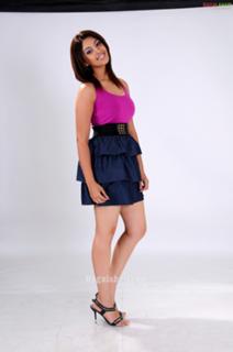 Richa Gangopadhyaya feet photo 16